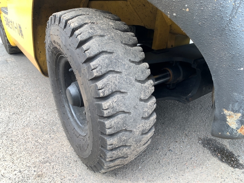 Вилочний автонавантажувач Komatsu, з бічним зсувом та щоглою 4.5 метри. - <ro>Изображение</ro><ru>Изображение</ru> #10, <ru>Объявление</ru> #1749035