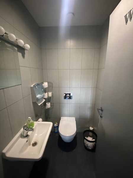 Лікарня на Гагаріна, з орендарями Сучасне, гарне приміщення (2007 рік) - <ro>Изображение</ro><ru>Изображение</ru> #8, <ru>Объявление</ru> #1747226