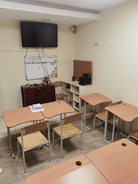 Продам Магазинпослуги на Червоній лінії з окремим входом.  Район медучилища - <ro>Изображение</ro><ru>Изображение</ru> #8, <ru>Объявление</ru> #1747057