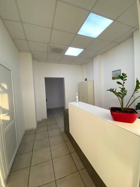 Продаж приміщення в центрі міста. На сьогодні офіс ІТ компанії - <ro>Изображение</ro><ru>Изображение</ru> #7, <ru>Объявление</ru> #1747249