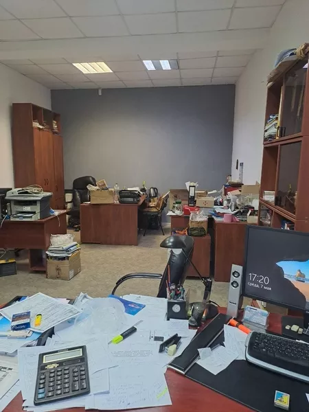 Продам офіс в Центрі міста Серова, закритий двір, парковка на 4 авто - <ro>Изображение</ro><ru>Изображение</ru> #4, <ru>Объявление</ru> #1747022