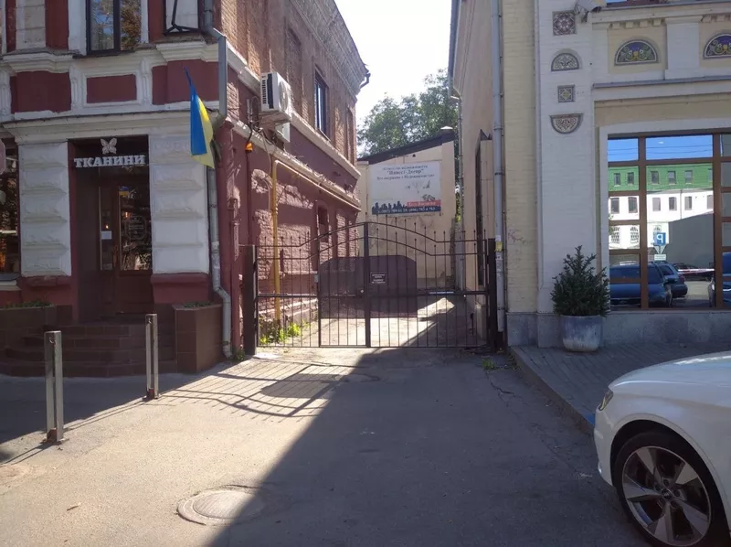 Продам офіс в Центрі міста Серова, закритий двір, парковка на 4 авто - <ro>Изображение</ro><ru>Изображение</ru> #8, <ru>Объявление</ru> #1747022