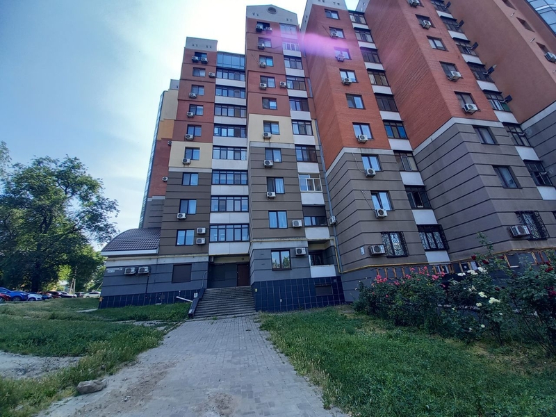 Продам офісмагазин в центрі міста. 1 поверх з окремим входом на червоній лінії  - <ro>Изображение</ro><ru>Изображение</ru> #2, <ru>Объявление</ru> #1747021