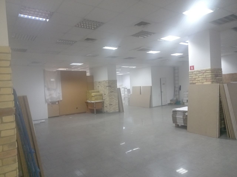 Магазин на червоній лінії Пр Поля.   Окремий вхід  - <ro>Изображение</ro><ru>Изображение</ru> #3, <ru>Объявление</ru> #1747053