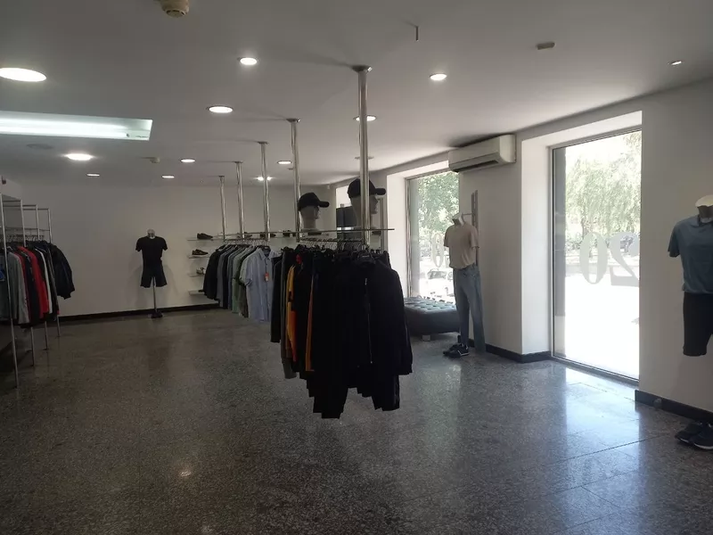 Нове Приміщення на Поля 14, Червона лінія, окремий вхід і вітринні вікна - <ro>Изображение</ro><ru>Изображение</ru> #3, <ru>Объявление</ru> #1747033