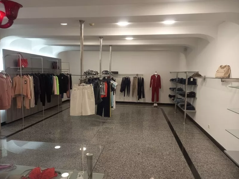 Нове Приміщення на Поля 14, Червона лінія, окремий вхід і вітринні вікна - <ro>Изображение</ro><ru>Изображение</ru> #4, <ru>Объявление</ru> #1747033