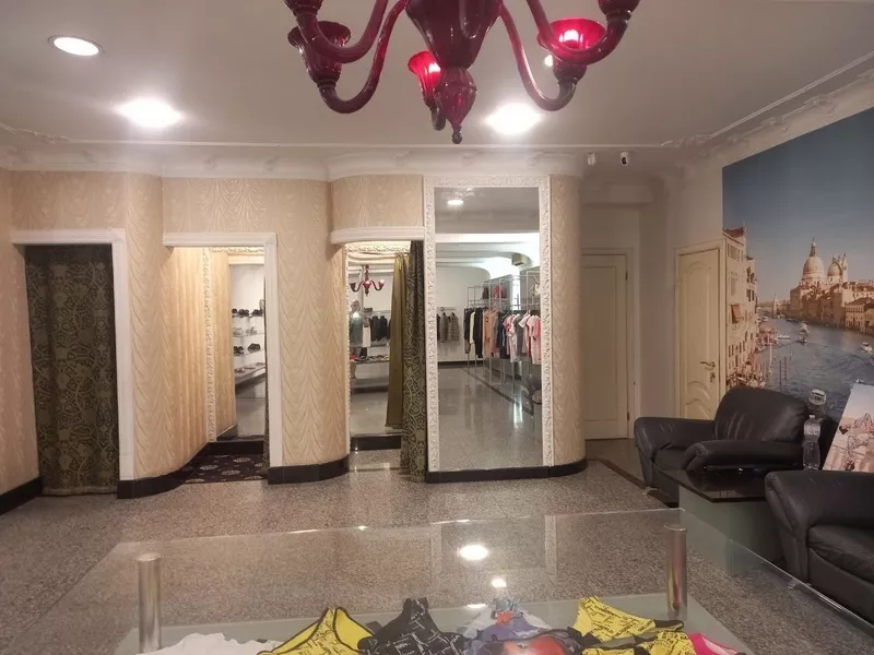 Нове Приміщення на Поля 14, Червона лінія, окремий вхід і вітринні вікна - <ro>Изображение</ro><ru>Изображение</ru> #5, <ru>Объявление</ru> #1747033